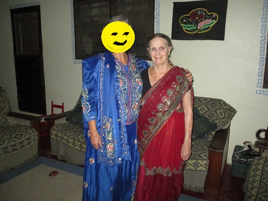 Patti &amp; Kim in saris Dec 2015  R-smiley face